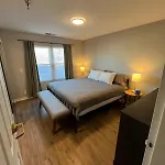 Aksarben 1 Bedroom-Close To I-80